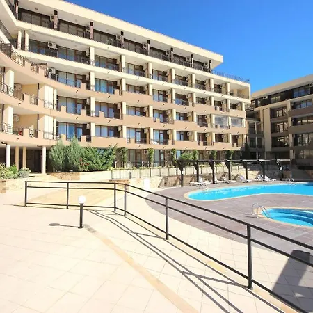 Apartment Menada Luxor